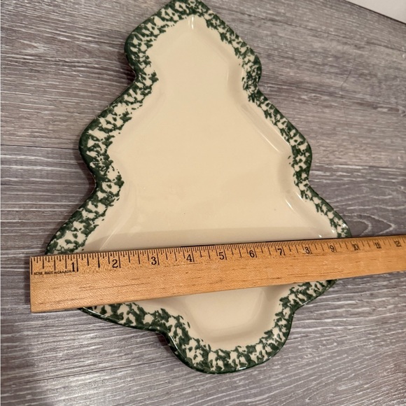 Roseville spounge ware 
Christmas tree platter - Picture 7 of 8